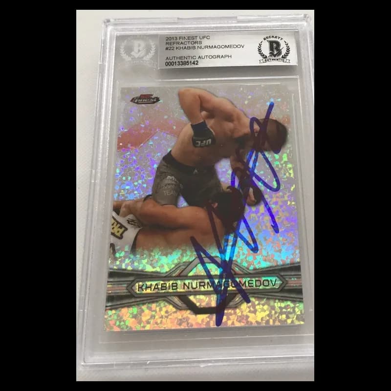 Khabib Nurmagomedov signed 2013 Topps UFC Finest Refractor