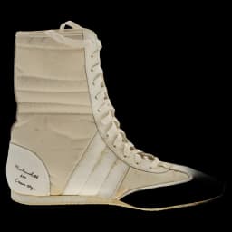 Muhammad Ali signed boxing boot, aka Cassius Clay